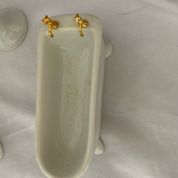 Mini Porcelain Bathroom Set - White - Picture 5 of 5